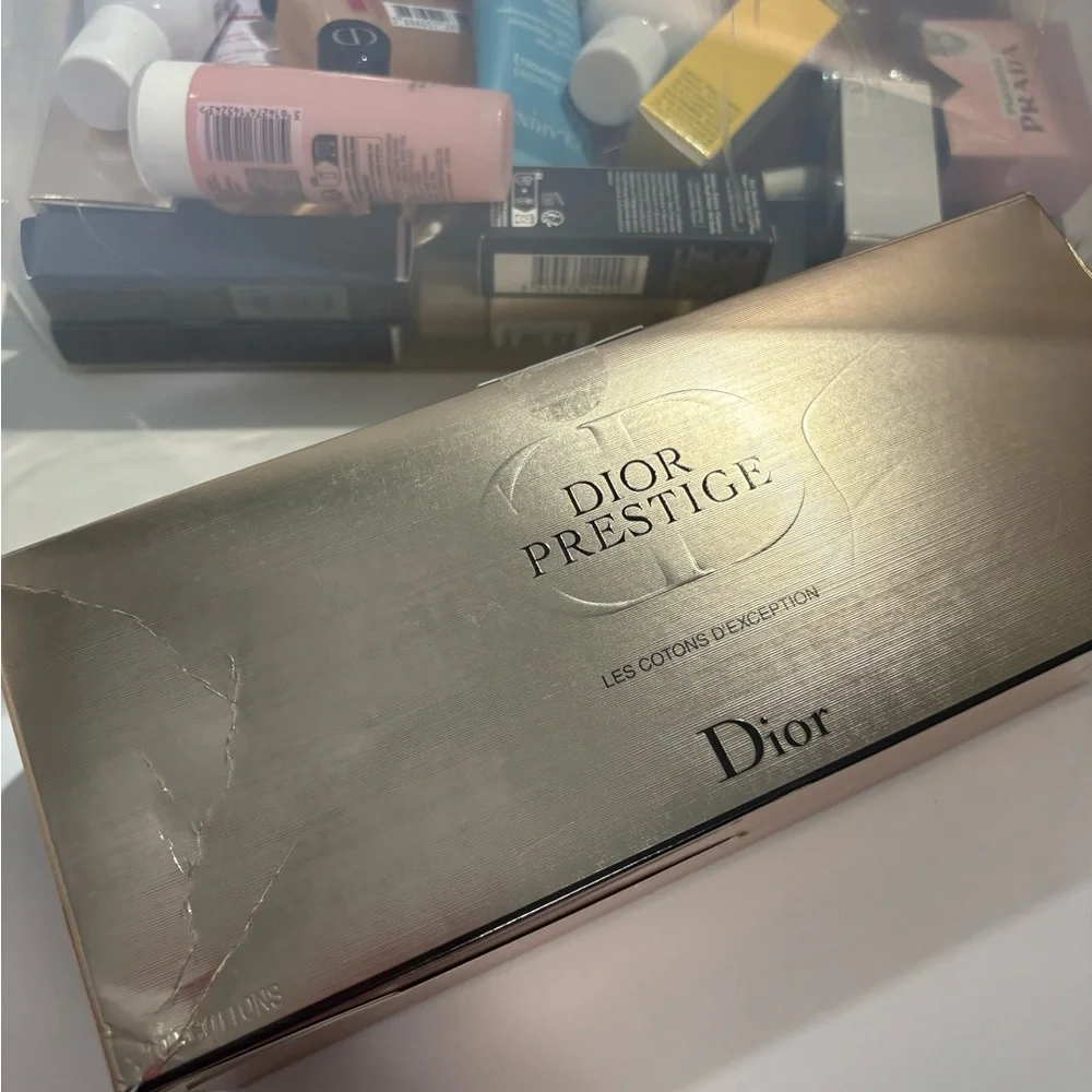 Dior Prestige Skincare Cotton Pads - Picture 2 of 6